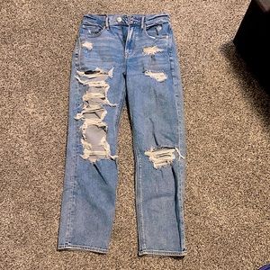 American Eagle ripped jeans !